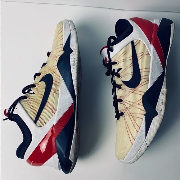 Kobe Bryant Nike East Shoes Size 11 - Picture 5 of 12